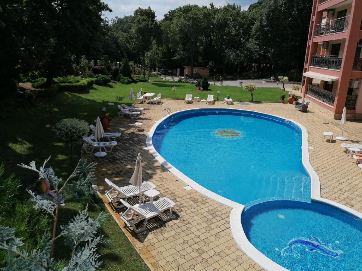 Sunrise Complex Apartments 골든샌드 외부 사진